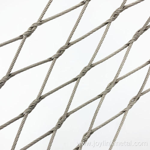 Interwoven stainless cable mesh